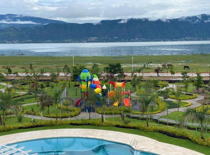 Hermosa Casa En Orilla Del Lago -Zona De Villedos- San Cristobal Zapotitlan Dış mekan fotoğraf